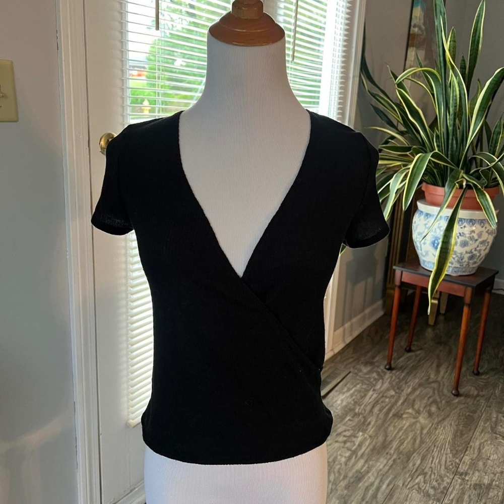 UO black v next top